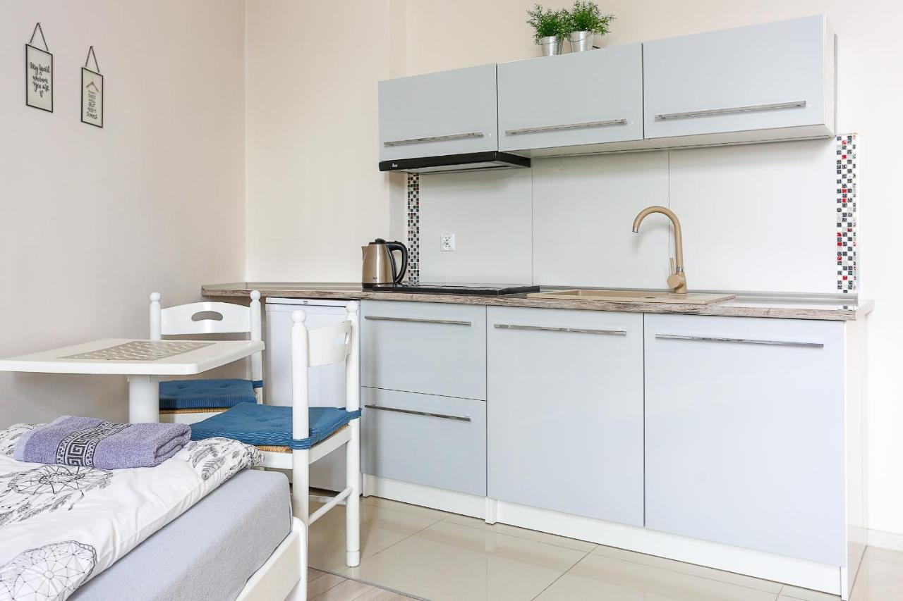 Three Single Beds Appartement Stary Toruń Buitenkant foto